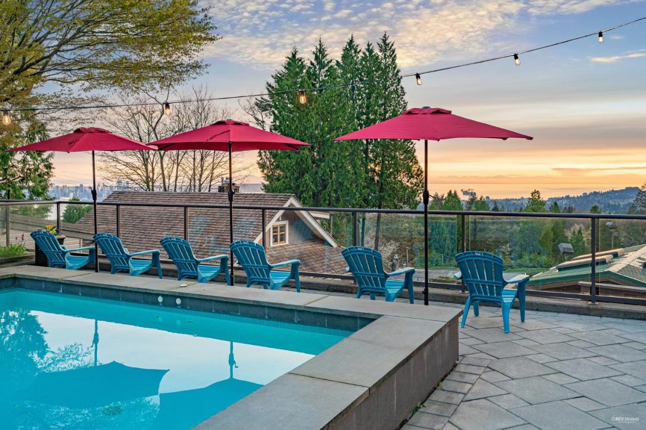 Cypress: Private Bedroom/Bathroom/Office, With Shared Pool, Hot Tub North Vancouver Exteriör bild
