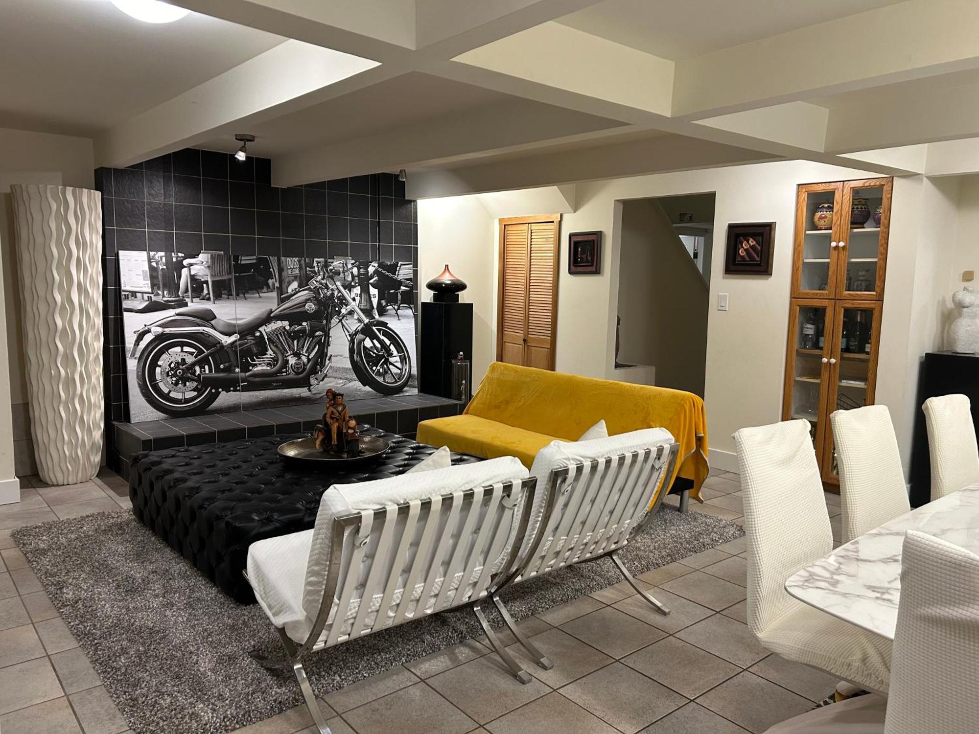 Cypress: Private Bedroom/Bathroom/Office, With Shared Pool, Hot Tub North Vancouver Exteriör bild
