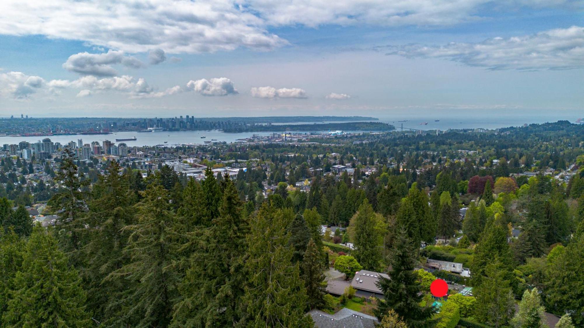Cypress: Private Bedroom/Bathroom/Office, With Shared Pool, Hot Tub North Vancouver Exteriör bild