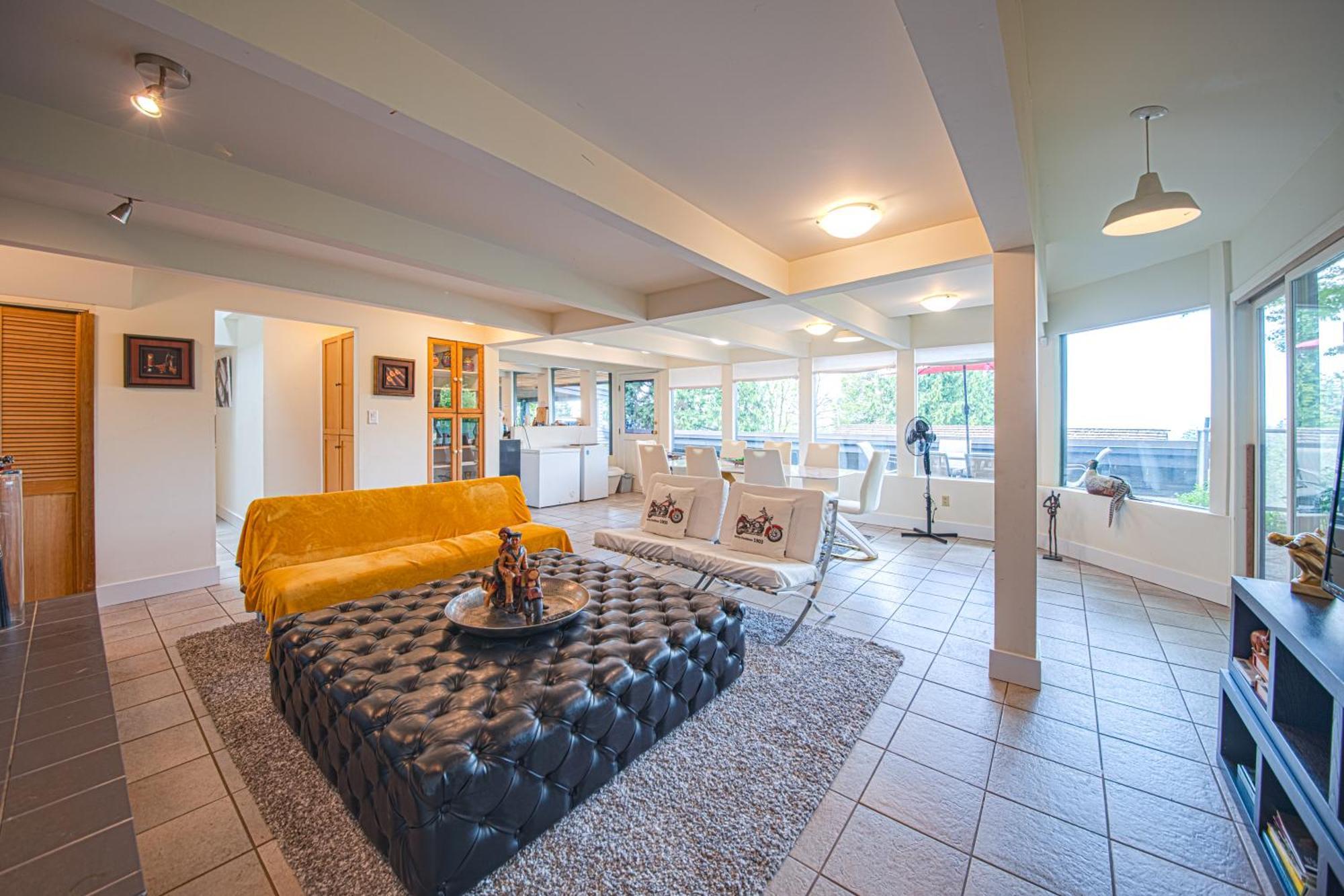 Cypress: Private Bedroom/Bathroom/Office, With Shared Pool, Hot Tub North Vancouver Exteriör bild